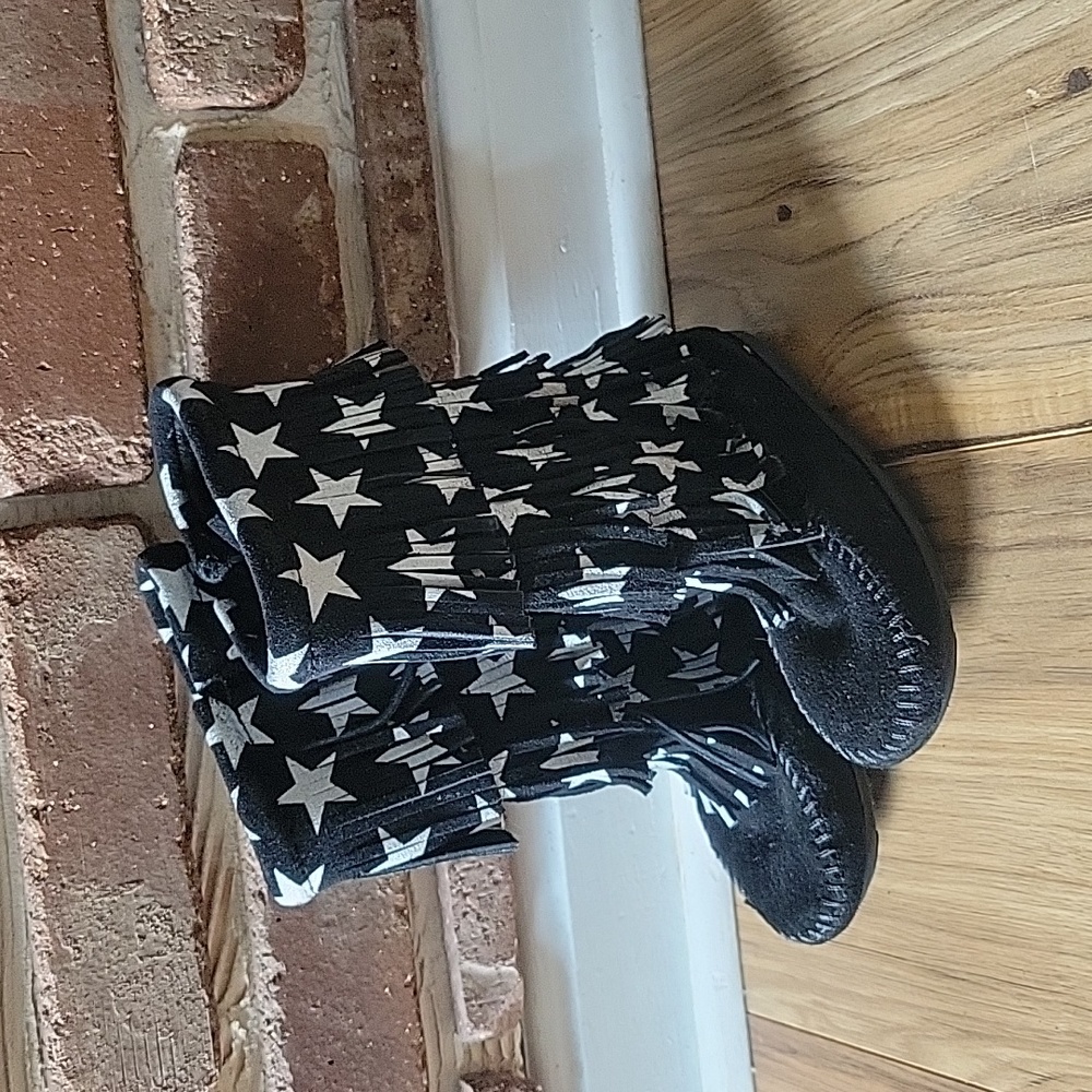 Minnetonka Toddler Booties Toddler size 10